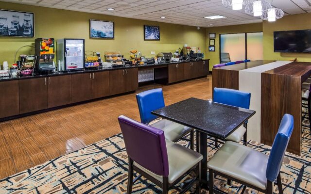 Best Western Plus McDonough Inn & Suites