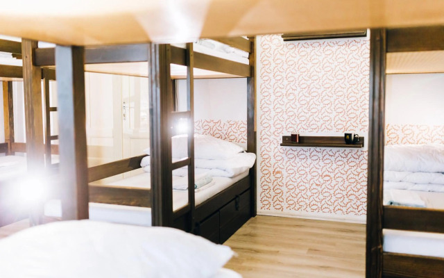 Hostel Dakura