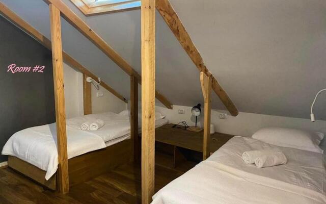 Kera2Rooms