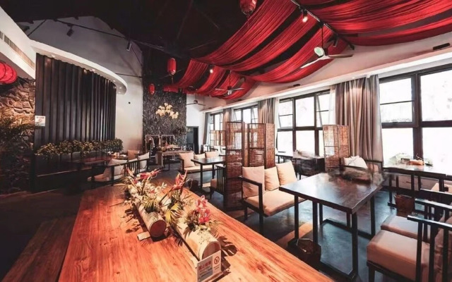 BIG HOUSEliyugewenquantingyuanxiaozhu