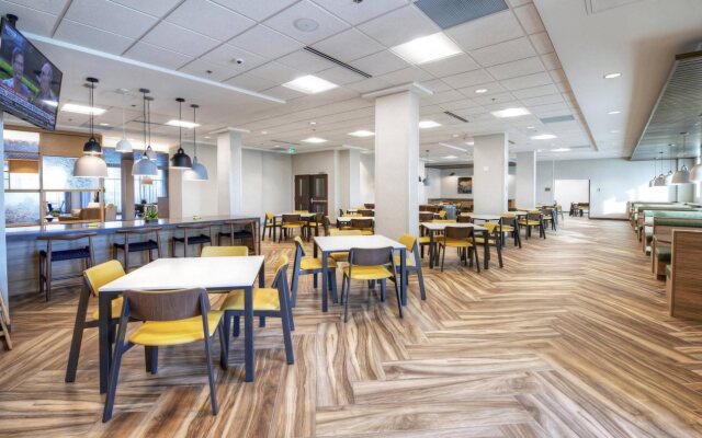 Fairfield Inn & Suites by Marriott Ottawa Airport