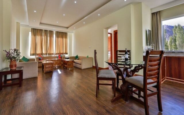 Reenam Hotel