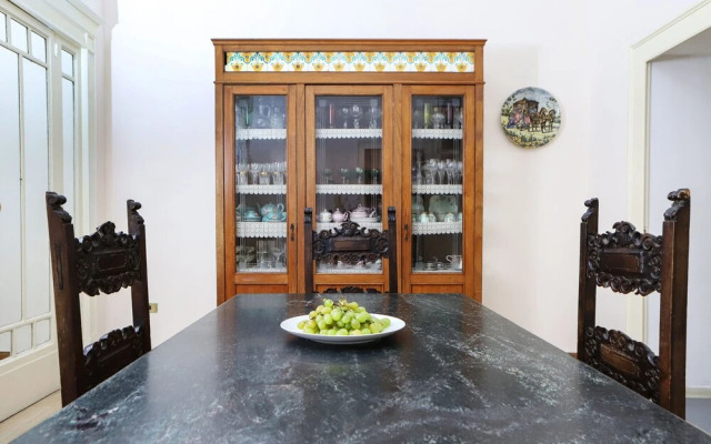 Nana Apartment with Sea View