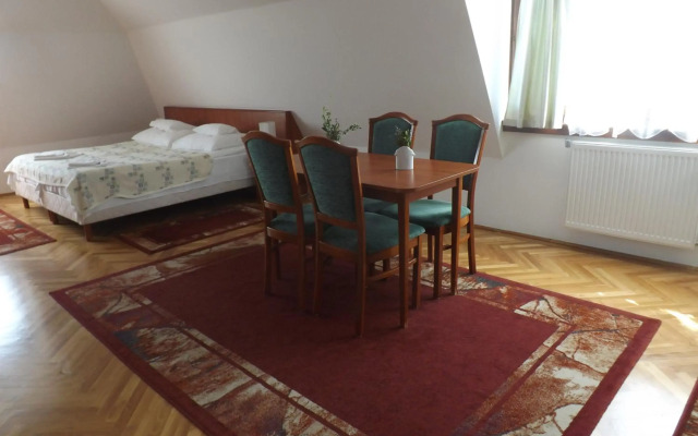 Helios Hotel Pension