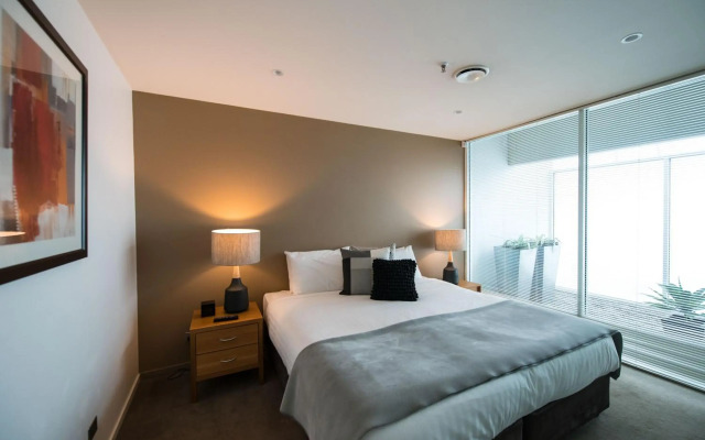 Sullivans Cove Apartments