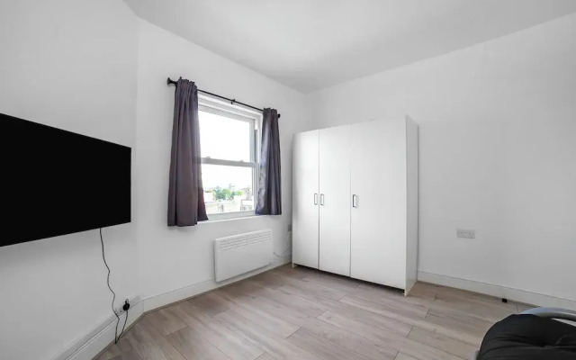 Stylish Stay 2-bed by Tower of London