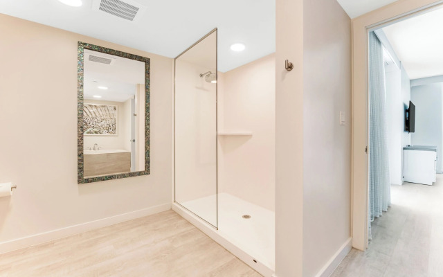 Daytona Grande Oceanfront Resort