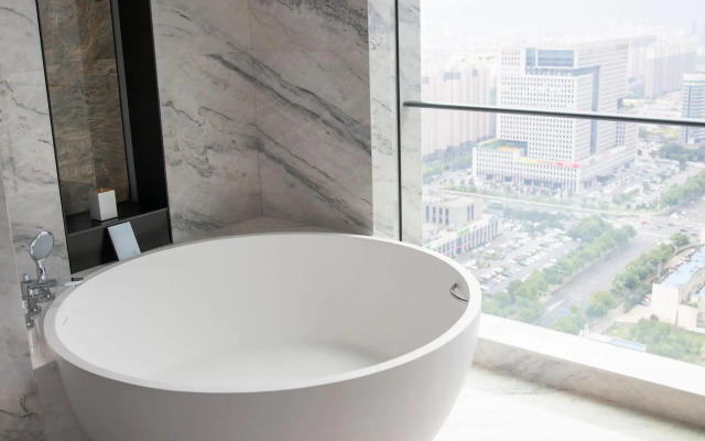 Zhangjiagang Marriott Hotel