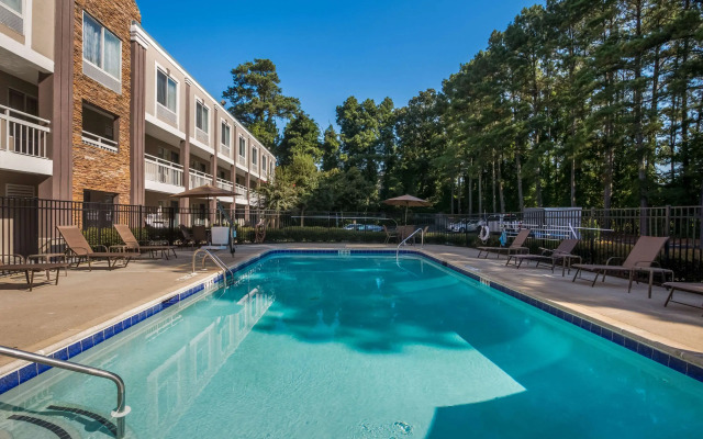 Quality Inn Atlanta Northlake