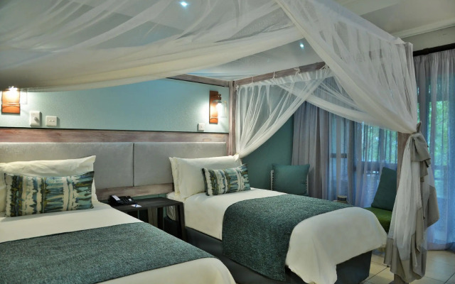 Cresta Mowana Safari Resort & Spa