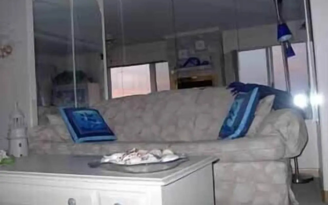 Moonlight Beach Suites