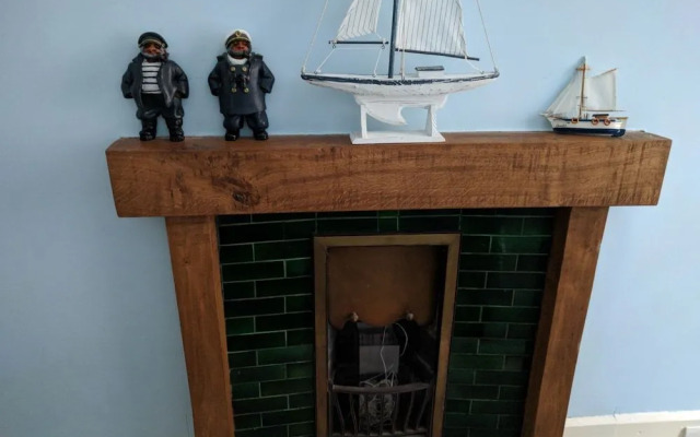 Cragowlet House East