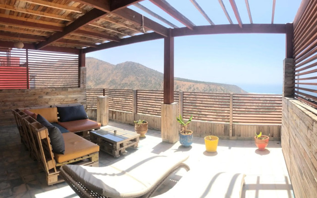 Surf House Little Paradise