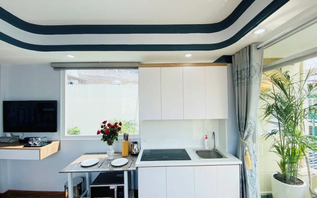 Home Away Do Quang Dau