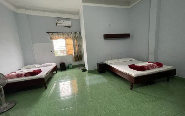 Hong An Motel