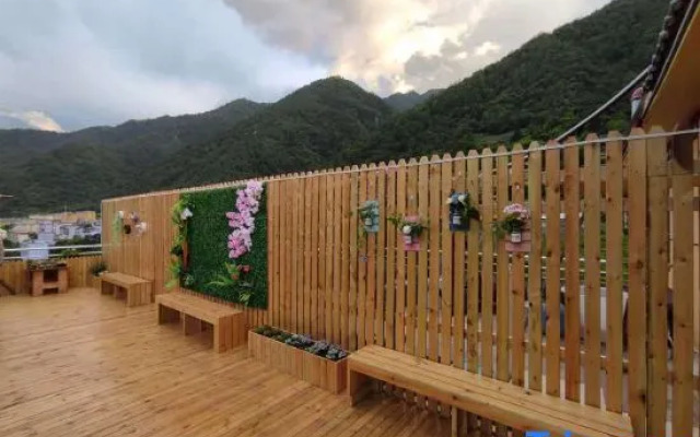 Yunshang Shanghai Hotel