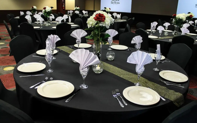 Silver Sevens Hotel & Casino