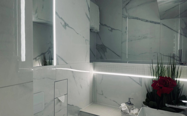 Apartament z prywatnym, krytym basenem