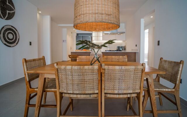 Luxury 3 bedroom apartment at the beach