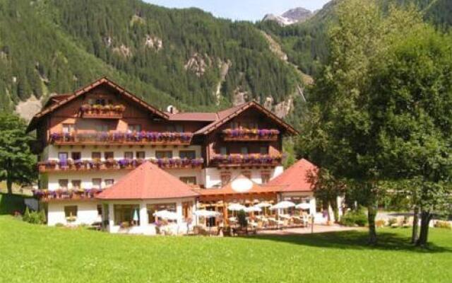 Alpenhotel Badmeister