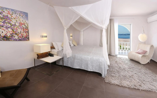 Pantokrator Hotel