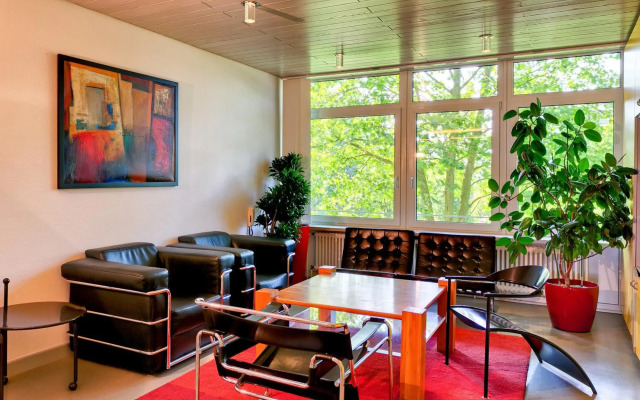 EMBL - Hotel ISG