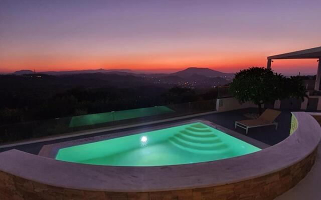 KALITHEA-HILLS VILLA with pool for 8 up to 12 IN RHODES TOWN