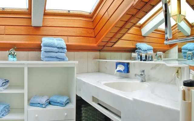 Chalet in Dienten by Ski Slopes & Wellness