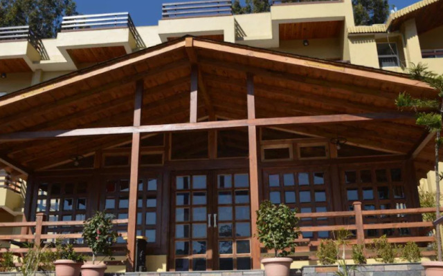 Foxoso Misty Oaks Resort, Bhowali