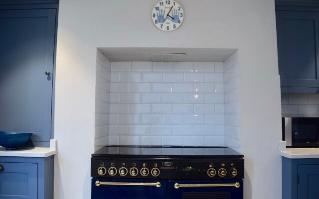 Beautiful 3 Bedroom House In Clapham