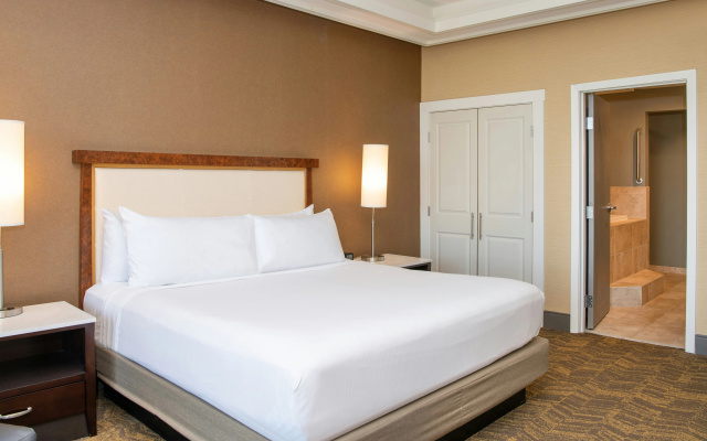 DoubleTree by Hilton Hotel Portland