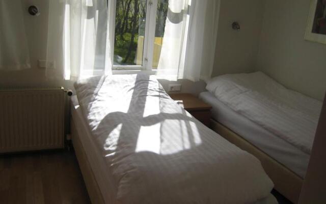 Leifsstadir Guesthouse