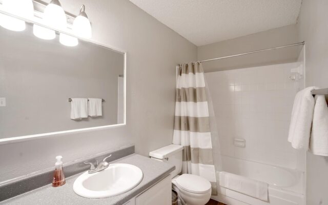 Lovely Midland Getaway With Fitness Center