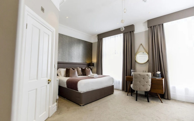 Lanelay Hall Hotel & Spa