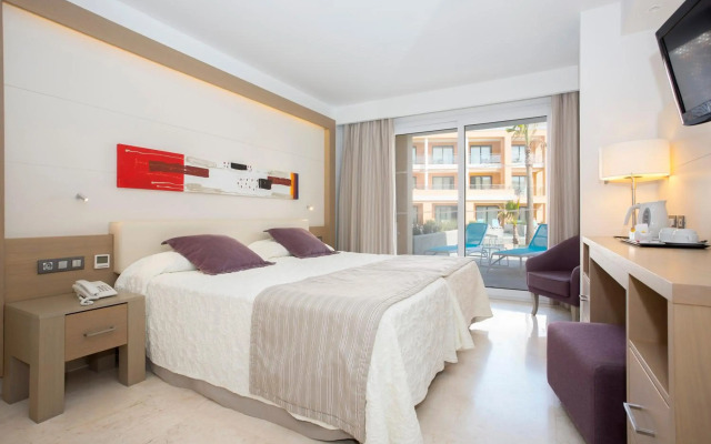 Hipotels Playa La Barrosa - Adults Only