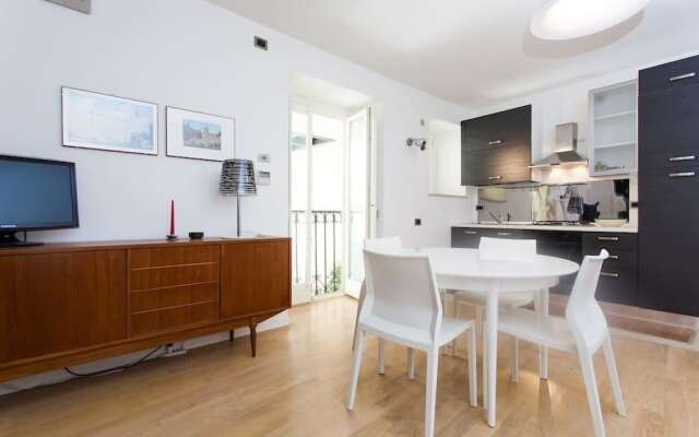 Palazzo Moncada Apartment