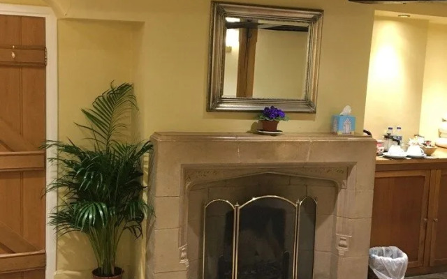 Heathrow Cottages B&B