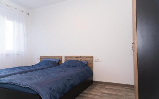 Apartament West