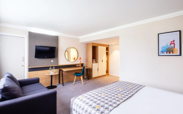 Holiday Inn Reading South M4 Jct11 by IHG