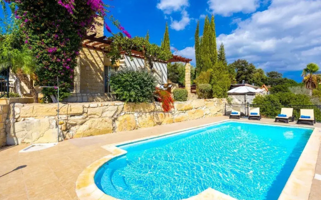 Villa Lone in Argaka