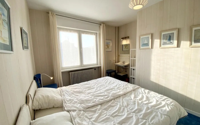 Apartment in Nieuwpoort With sea View
