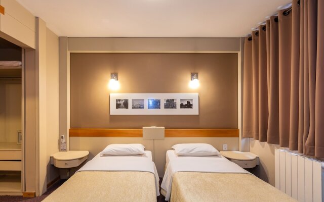 Tri Hotel & Flat Caxias
