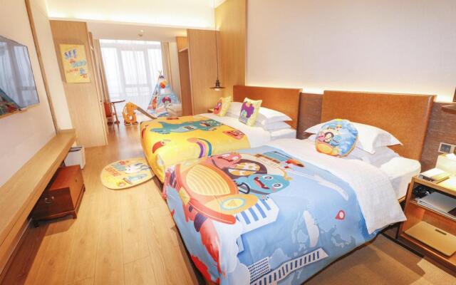 voco Thousand Island Lake by IHG