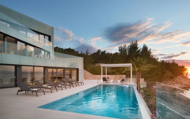 Beach Villa in Korcula with Pool, Sauna & Hot Tub