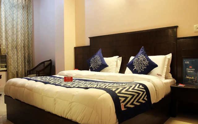 OYO Rooms Paharganj Near Bikaner Sweets