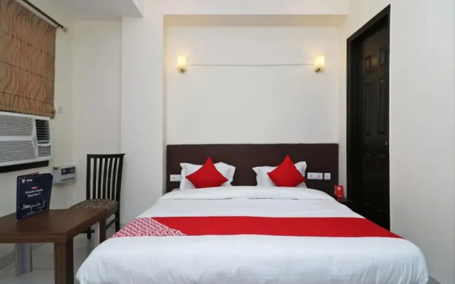 OYO 15685 The Grace Room