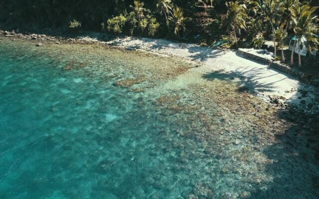 Monkey Beach Dive Resort