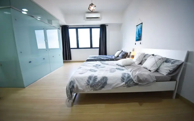 GT Home Encorp Strand Residence
