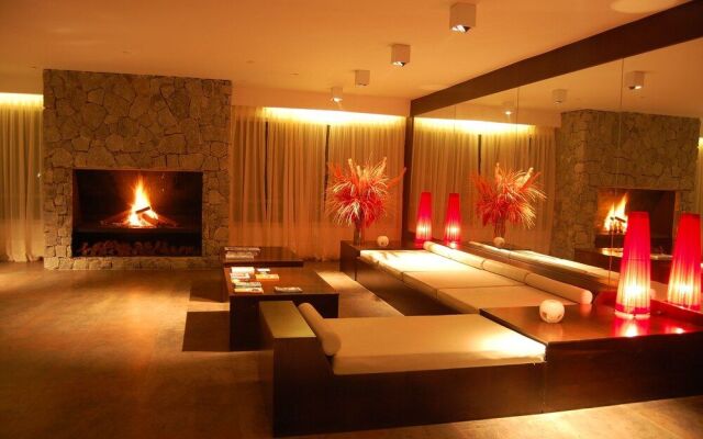 Careyes Aparts & Spa