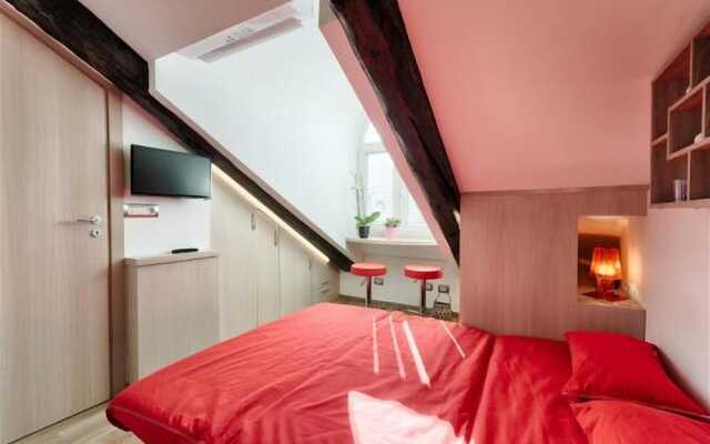Torino Multifunctional Stylish Studio